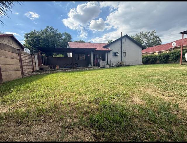 3 BEDROOM HOUSE FOR SALE IN VANDERBIJLPARK CW 6